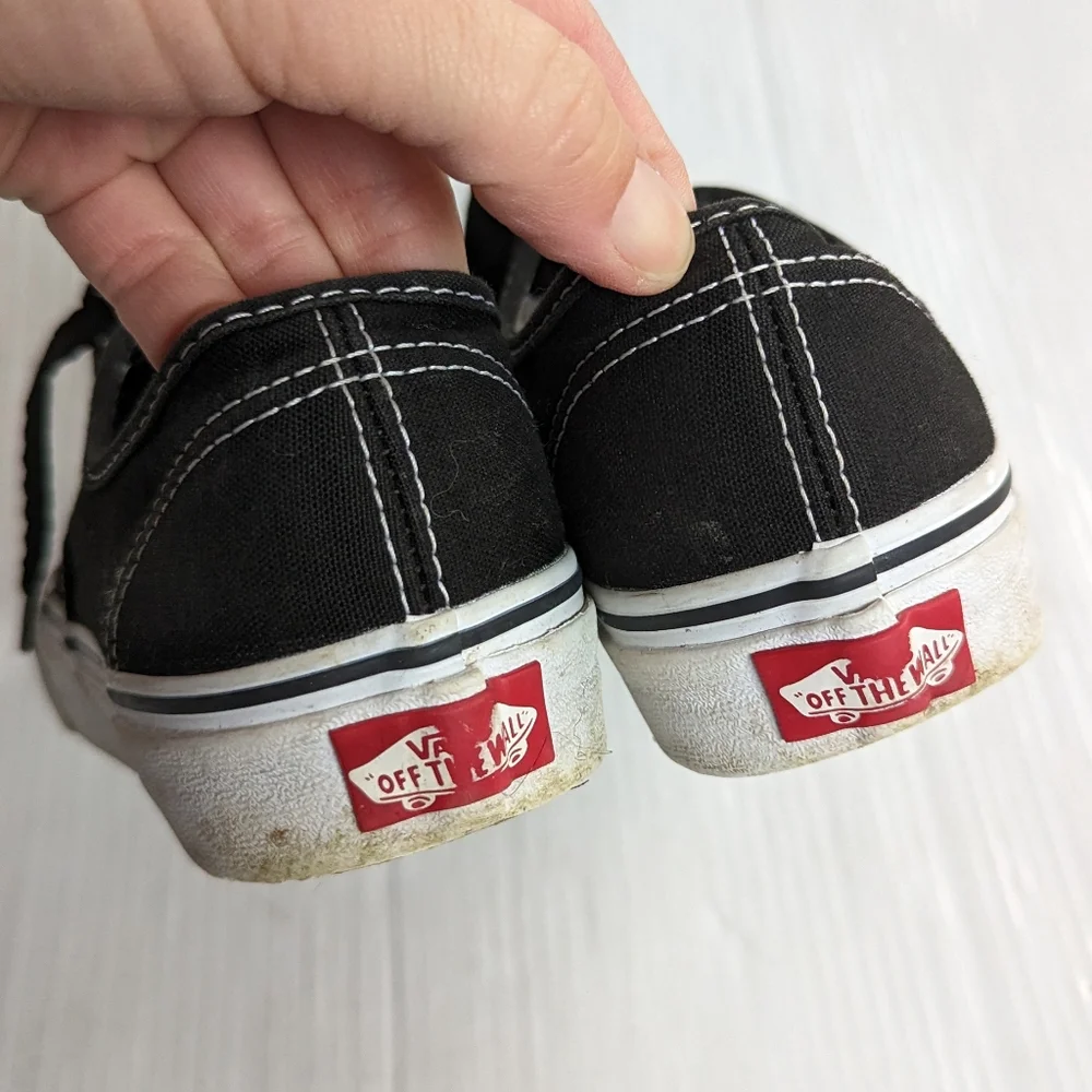 VANS authentic traditional black canvas skate shoes sneakers